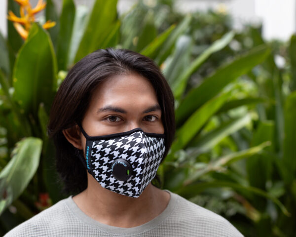 Houndstooth PRO Mask